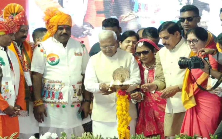 धार में राज्य स्तरीय जनजातीय गौरव दिवस आयोजित, मुख्यमंत्री ने 334 करोड़ की विकास कार्यों की दी सौगात