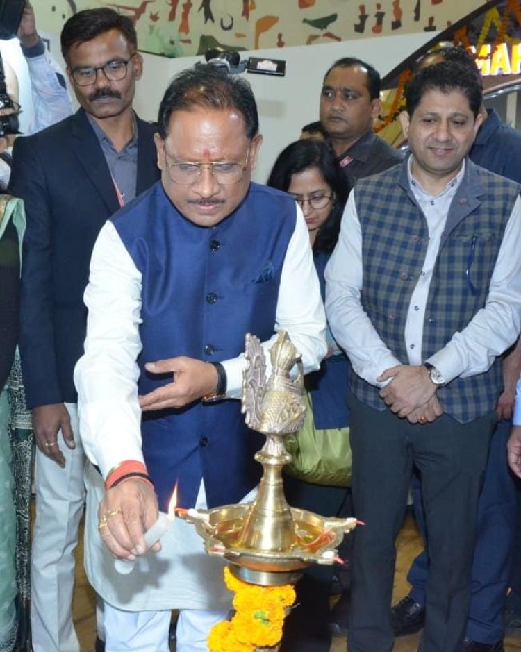 रायपुर : मुख्यमंत्री श्री विष्णुदेव साय आज नई दिल्ली के प्रगति मैदान में आयोजित छत्तीसगढ़ राज्य दिवस समारोह में शामिल हुए