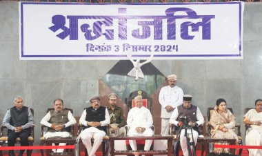 भोपाल- गैस त्रासदी की 40वीं बरसी पर राज्यपाल ने दी श्रद्धांजलि