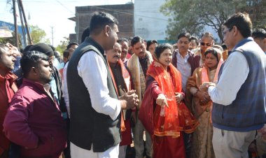 सड़क निर्माण ऐसे हो कि वर्षा का पानी सड़क से घरों में नहीं जाए : राज्य मंत्री श्रीमती गौर