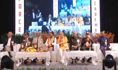 इंदौर: विजय दिवस पर अहिल्या विश्व विद्यालय सभागृह में हुआ विशेष कार्यक्रम