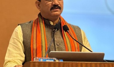 रायपुर : आम जन के स्वास्थ्य को ध्यान में रखते हुए निस्वार्थ भाव से काम करें अधिकारी व चिकित्सक : स्वास्थ्य मंत्री श्री श्याम बिहारी जायसवाल