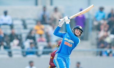 स्मृति मंधाना ने एक कैलेंडर वर्ष में सर्वाधिक रन बनाने का नया रिकॉर्ड बनाया