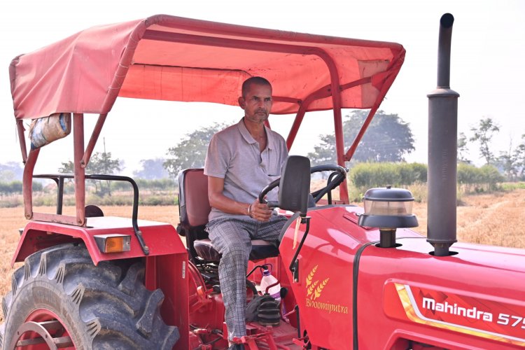 धमतरी : आधुनिकता की इस दौड़ में पीछे छुटते व्यवसाय को मुख्यमंत्री श्री साय ने बनाया आय का जरिया