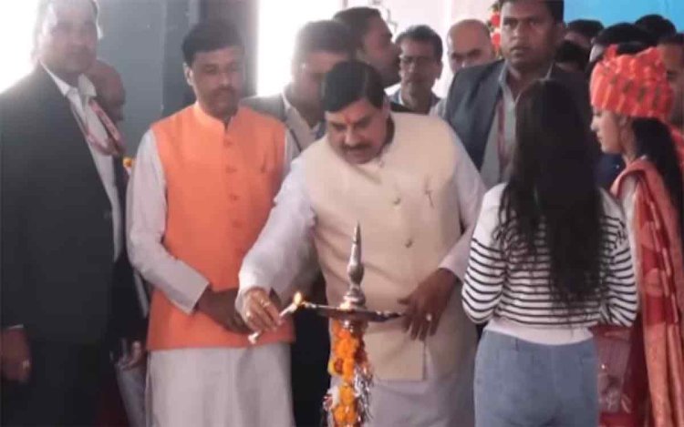 मुख्यमंत्री डॉ मोहन यादव ने आगर-नीमच सौर परियोजनाओं का किया लोकार्पण, कहा-  सौर ऊर्जा उत्पादन के क्षेत्र में प्रदेश तेजी से आगे बढ़ रहा है