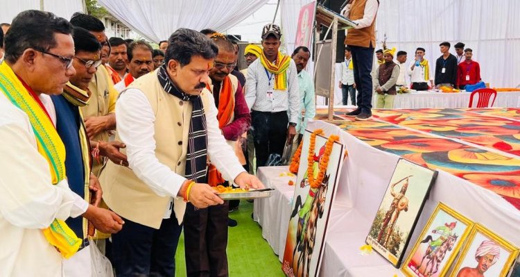 रायपुर : शहीद वीर नारायण सिंह का त्याग और बलिदान सदैव प्रेरित करता रहेगा : उप मुख्यमंत्री श्री विजय शर्मा