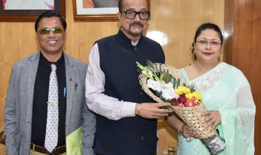 रायपुर : राज्यपाल श्री डेका से डीजीएम श्री सहरिया ने भेंट की