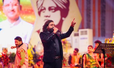 रायपुर : छत्तीसगढ़ी फिल्म और संगीत उद्योग के उभरते सितारे अनुराग शर्मा ने युवाओं में जमाया रंग