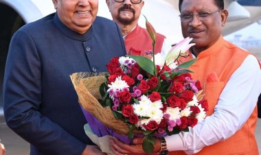 रायपुर : भारत के उपराष्ट्रपति श्री जगदीप धनखड़ के रायपुर आगमन पर राज्यपाल श्री रमेन डेका और मुख्यमंत्री श्री विष्णुदेव साय ने किया आत्मीय स्वागत
