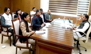 चिकित्सा शिक्षकों की भर्ती का वार्षिक कैलेंडर शीघ्र करें जारी : उप मुख्यमंत्री श्री शुक्ल