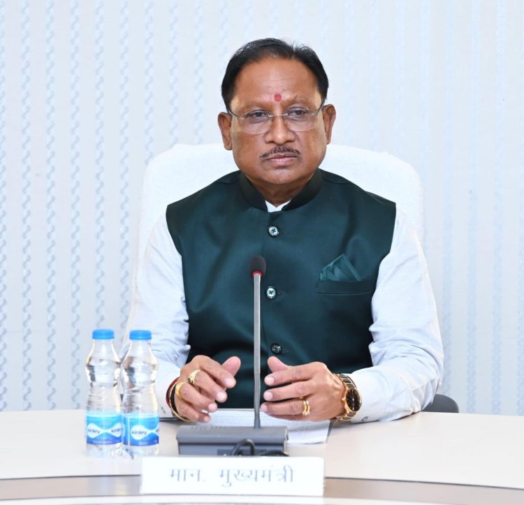 रायपुर : नए साल के पहले दिन ही सचिवों और विभागाध्यक्षों की बैठक में मुख्यमंत्री ने दिया शासकीय कामकाज में कसावट लाने का मंत्र