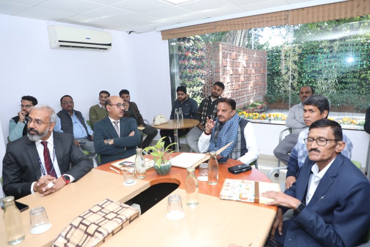 स्वस्थ किशोरी ही, आगे चलकर बनती है स्वस्थ माँ : उप मुख्यमन्त्री श्री शुक्ल