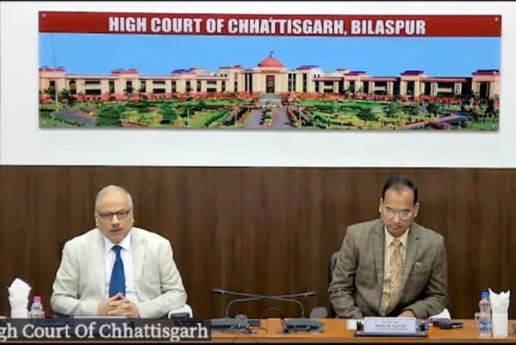 रायपुर : जिलों में सर्वसुविधायुक्त न्यायालय व कर्मचारियों के लिए आवासीय भवन उपलब्ध कराना हमारी प्राथमिकता: मुख्य न्यायधीश श्री रमेश सिन्हा