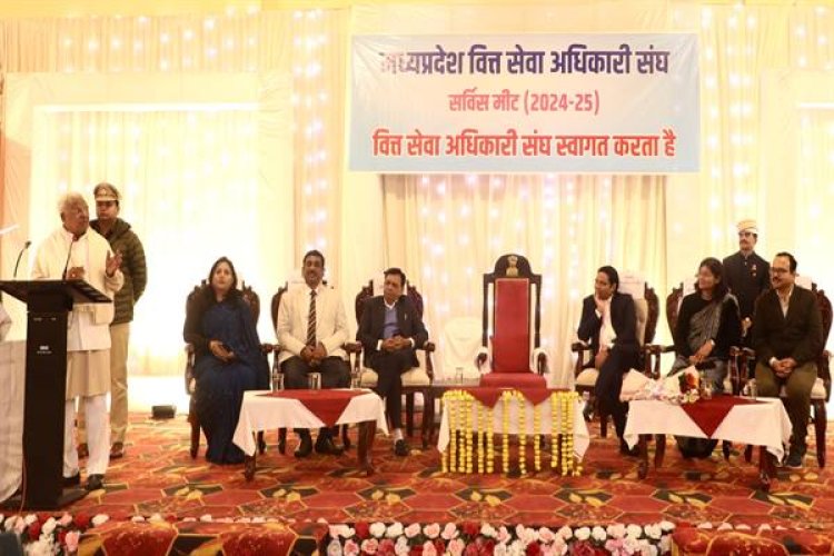 जीवन में कार्य और परिवार में संतुलन रखना जरूरी : राज्यपाल श्री पटेल