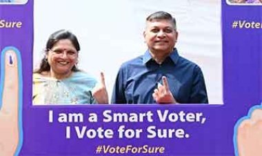 रायपुर : नगरीय निकाय निर्वाचन 2025 : मुख्य सचिव श्री अमिताभ जैन ने किया अपने मताधिकार का प्रयोग