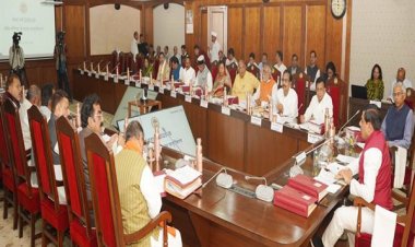 प्रदेश को विकसित बनाने के लिए औद्योगिक संवर्धन नीति सहित अनेक नीतियां स्वीकृत