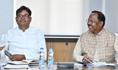 रायपुर: वित्त मंत्री की बजट प्रस्ताव पर मंत्री स्तरीय चर्चा