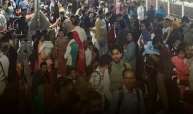 नई दिल्ली रेलवे स्टेशन पर भगदड़, 18 की मौत, कई घायल