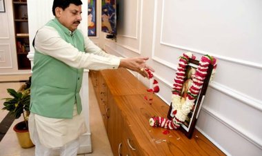 मुख्यमंत्री डॉ. यादव ने छत्रपति शिवाजी महाराज की जयंती पर पुष्पांजलि अर्पित की
