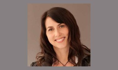 मैकेंजी स्कॉट की दरियादिली: अब तक 19 अरब डॉलर से ज्यादा दान, 2,450 से अधिक गैर-लाभकारी संगठनों को सपोर्ट