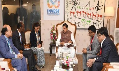 मुख्यमंत्री डॉ. यादव से वर्ल्ड बैंक, रशिया के प्रतिनिधि मंडल और जेरार्डस क्रॉस टाऊन (इंग्लैंड) की महापौर ने की भेंट