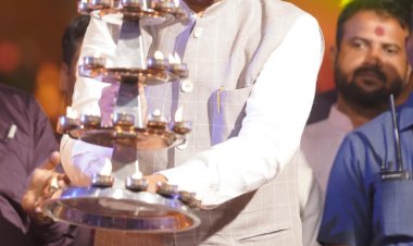 रायपुर : मुख्यमंत्री श्री विष्णुदेव साय ने भगवान श्री राजीव लोचन की पूजा-अर्चना कर प्रदेशवासियों की सुख-समृद्धि की कामना की