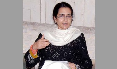 राज्यसभा सांसद किरण चौधरी ने केंद्रीय युवा मामले और खेल मंत्री डॉ मनसुख मंडाविया को एक पत्र लिखकर भिवानी में चौ. बंसीलाल विश्वविद्यालय से संबद्ध एक खेल महाविद्यालय खोलने का आग्रह किया है।