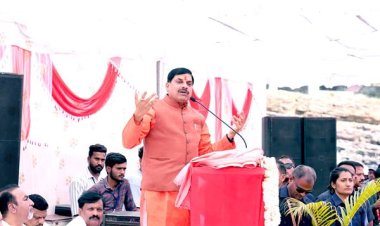 माँ नर्मदा के संपूर्ण परिक्रमा पथ को पवित्रता के साथ उसके मूल स्वरूप में स्थापित करने के लिए सरकार है दृढ़ संकल्पित : मुख्यमंत्री डॉ. यादव