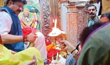 मैहर स्थित शारदा शक्ति पीठ में श्रद्धालु भारी संख्या में कर रहे माता के दर्शन