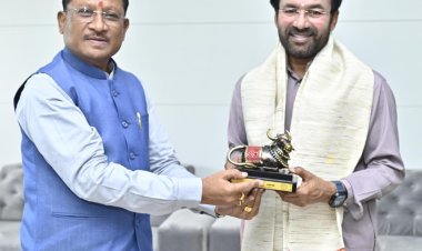 रायपुर : मुख्यमंत्री श्री विष्णु देव साय से केंद्रीय कोयला एवं खान मंत्री श्री जी. किशन रेड्डी ने सौजन्य मुलाकात की