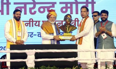 प्रधानमंत्री नरेंद्र मोदी ने हरियाणा में 10 हजार करोड़ रुपये लागत की विकास परियोजनाओं का शिलान्यास और लोकार्पण किया