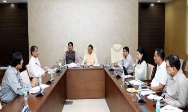 उप स्वास्थ्य केंद्रों और सामुदायिक स्वास्थ्य केंद्रों में टेलीमेडिसिन सेवाओं का किया जाए प्रभावी उपयोग: उप मुख्यमंत्री श्री शुक्ल