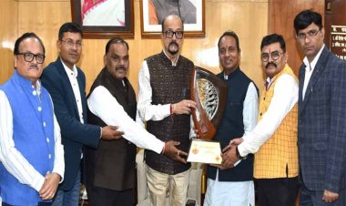 रायपुर : रेडक्रॉस की भूमिका अधिक सशक्त और प्रभावी बनाने के लिए कार्य करें - श्री डेका