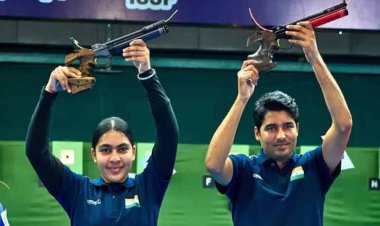 आईएसएसएफ विश्‍व कप: इंदर सिंह सुरूचि और सौरभ चौधरी की भारतीय जोड़ी ने दस मीटर मिक्‍स्‍ड एयर पिस्‍टल निशानेबाजी स्‍पर्धा का स्‍वर्ण पदक जीता