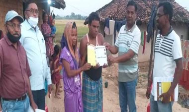 रायपुर : दिव्यांग दम्पत्ति के लिए मनरेगा का सहारा, आर्थिक तंगी से मिली राहत