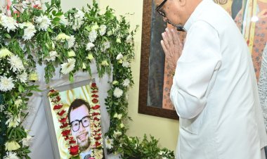 रायपुर : राज्यपाल श्री डेका ने दिवंगत श्री अग्रवाल के घर पहुंच कर उन्हें भावभीनी श्रद्धांजलि दी