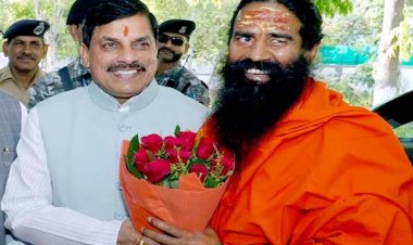मुख्यमंत्री डॉ. यादव ने योगगुरू बाबा रामदेव का किया स्वागत