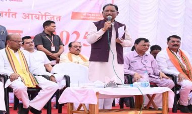 रायपुर : आम जनता की समस्याओं के निराकरण और जमीनी स्तर पर शासकीय योजनाओं के क्रियान्वयन की हकीकत जानने का माध्यम है सुशासन तिहार - मुख्यमंत्री श्री साय