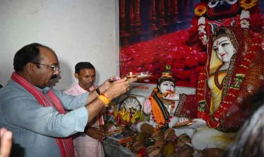 रायपुर : उप मुख्यमंत्री श्री अरुण साव कर्मा माता मंदिर प्राण प्रतिष्ठा एवं सम्मान समारोह में हुए शामिल