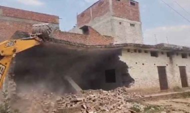 फतेहपुर में सरकारी जमीन पर बने मदरसे पर हुई बुलडोजर कार्रवाई