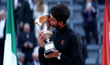 कार्लोस अल्काराज़ ने इटैलियन ओपन जीतकर जैनिक सिनर की जीत की लय तोड़ी