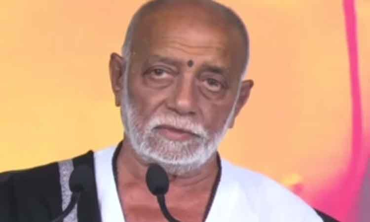 ऑपरेशन सिंदूर के तहत पाकिस्तान के आतंकी ठिकानों पर हमले का मोरार बापू ने किया स्वागत