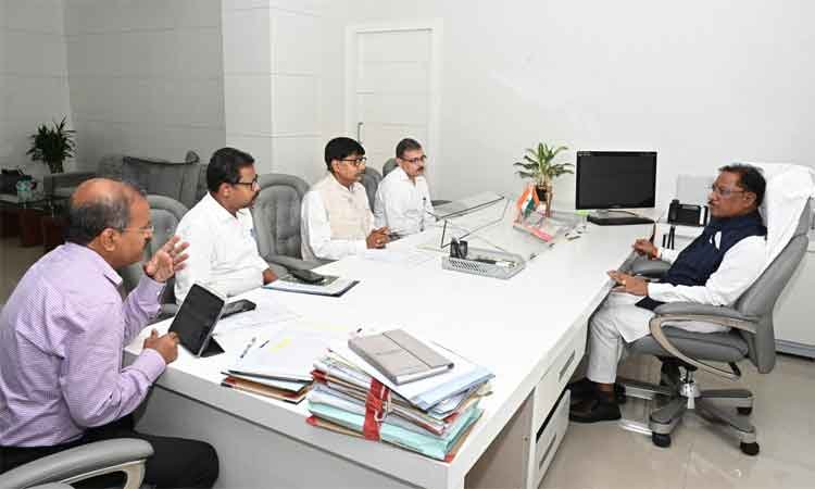 रायपुर : मुख्यमंत्री श्री विष्णुदेव साय ने कर्रेगुट्टा पहाड़ी पर जारी एंटी नक्सल ऑपेरशन का अपडेट लिया