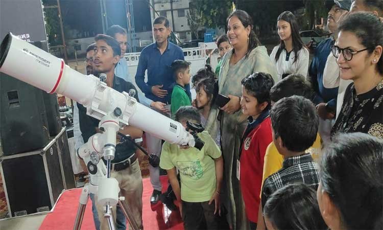 रायपुर : कोरिया में मेगा स्काई वॉचिंग कार्यक्रम का सफल आयोजन