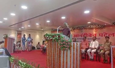 हरदोई में राज्यपाल आनंदीबेन पटेल का दौरा: सरकारी योजनाओं से लाभान्वित लोगों को वितरित किये उपकरण एवं किटें