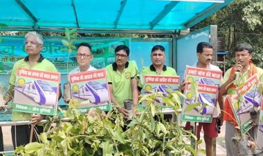 पूर्णिया- अनोखे अंदाज में वंदे भारत एक्सप्रेस ट्रेन की मांग