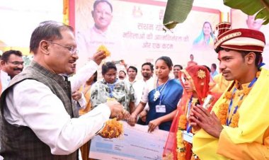 रायपुर : बस्तर में बदल रही तस्वीर, नक्सल हिंसा की जगह अब छाई खुशियां