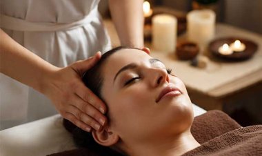 क्या सिर की मालिश से मजबूत होते हैं बाल? जानिए वैज्ञानिक सच्चाई