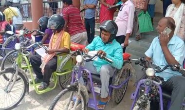 दिव्यांगजन अब परिवार पर बोझ नहीं, बनें वरदान: मंत्री