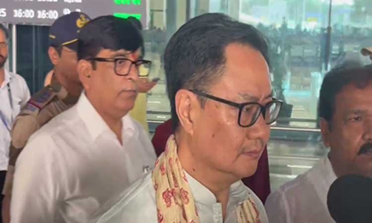 केंद्रीय मंत्री किरण रिजिजु ने विमान हादसे पर जताया शोक